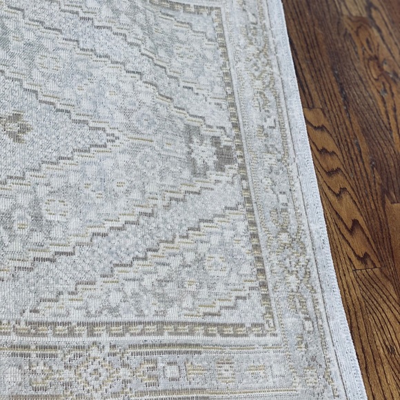 Momeni Isabella Grey Geometric Runner Rug - Picture 9 of 9